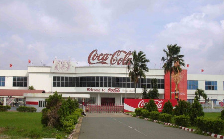 Nhân viên kiện Coca-Cola Việt Nam: Cty lớn muốn chèn lao động nhỏ?