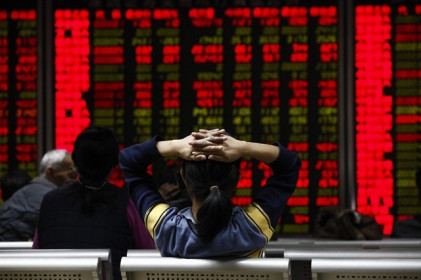 Chứng khoán Trung Quốc bị bán tháo dữ dội, các chỉ số giảm hơn 4.5%