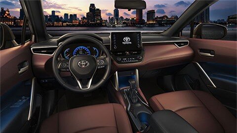 Toyota Corolla Cross được trang bị những gì để cạnh tranh Honda CR-V, Hyundai Tucson, Mazda CX-5?