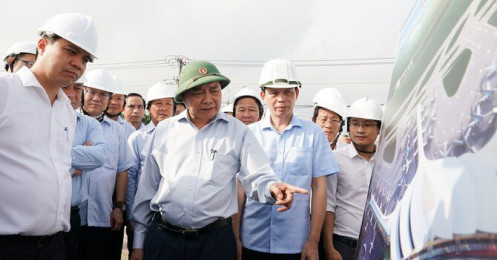 Thủ tướng: “Ai không làm thì đứng ra một bên”