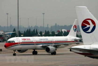 Hàng không Trung Quốc yêu cầu khách xuất trình xét nghiệm âm tính với COVID-19