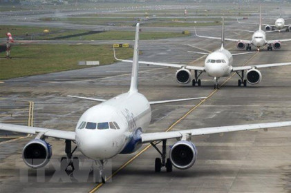 Hãng hàng không giá rẻ Ấn Độ IndiGo cắt giảm 10% nhân viên