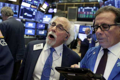 Dow Jones và S&P 500 tăng điểm