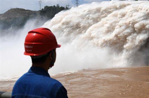 Lũ lụt ở Trung Quốc: Nước sông Hoàng Hà dâng cao hơn mức báo động, hồ chứa Liujiaxia tăng lưu lượng xả