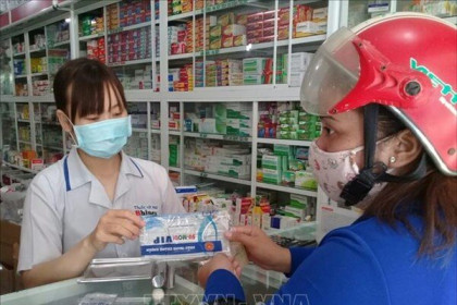 Đà Nẵng yêu cầu các nhà thuốc thông báo người mua, sử dụng thuốc cảm cúm, hạ sốt