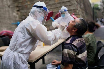 Trung Quốc xét nghiệm 6 triệu dân, truy tìm ca mắc Covid-19 trong cộng đồng