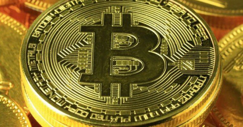 Bitcoin tăng vượt mức 10.000 USD lần đầu tiên kể từ tháng Sáu