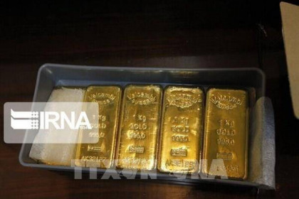 Làn sóng chốt lời đưa giá vàng châu Á rời mốc kỷ lục mới trong phiên sáng 28/7