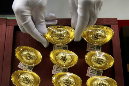 Tiêu thụ vàng của Trung Quốc giảm mạnh trong nửa đầu năm, nhưng có dấu hiệu phục hồi trong quý II