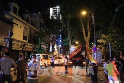 Vụ sập giàn giáo tại phố Nguyễn Công Trứ (Hà Nội): Tạm dừng thi công công trình