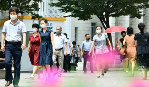 COVID-19: Số ca nhiễm ở Tokyo tăng kỷ lục , Anh tái phong tỏa một phần