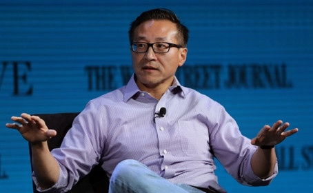 Ông Joe Tsai, đồng sáng lập Alibaba đưa ra lời khuyên cho các doanh nghiệp trong thời kỳ khủng hoảng