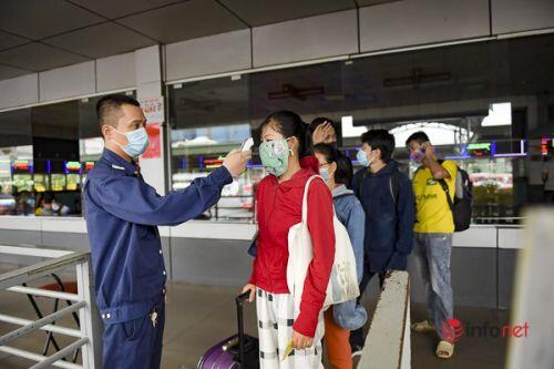 Hà Nội: Khử khuẩn toàn bộ phương tiện, hành khách phải đo thân nhiệt, đeo khẩu trang, khai báo y tế
