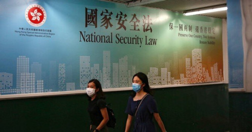 Giới nhà giàu sơ tán vàng khỏi Hồng Kông vì lo ngại luật an ninh mới