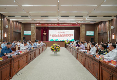 Hà Nội cần phấn đấu vượt qua mức thu nhập trung bình cao sớm hơn