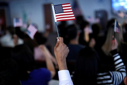 Nhiều người từ bỏ quốc tịch Mỹ