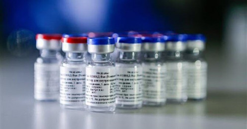 Việt Nam đặt mua vắc xin ngừa Covid-19, được Nga tài trợ một phần
