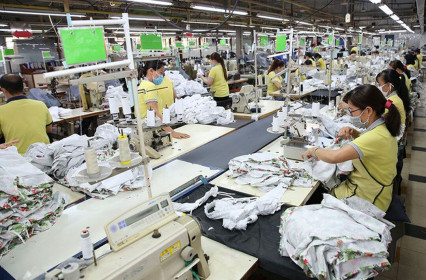 Campuchia dẫn đầu mua nguyên phụ liệu dệt, may, da giày từ Việt Nam