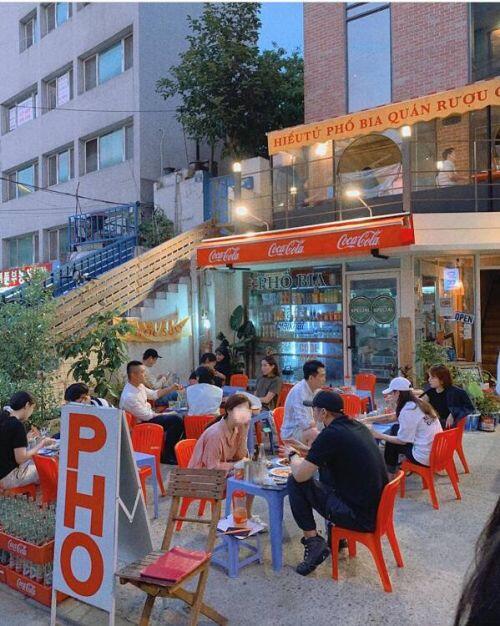 Quán ăn vỉa hè Việt Nam "mọc” lên giữa lòng Seoul, giới trẻ Hàn Quốc thi nhau check-in