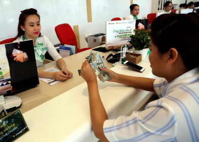 Giá USD ngày 18/8: Thị trường tự do nhích nhẹ