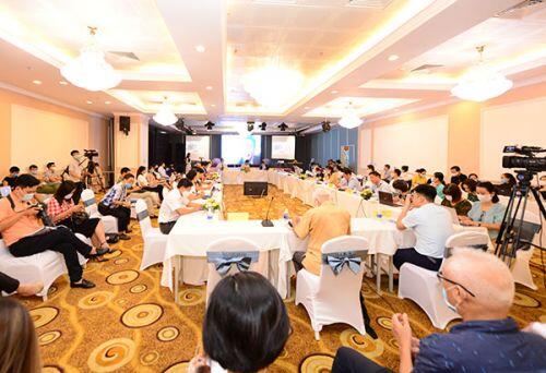 DN cần phải đổi mới nhanh hơn, quyết liệt hơn và phải số hóa mạnh mẽ hơn