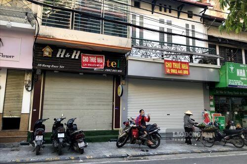 Dịch COVID-19: Cuộc "tháo chạy" khỏi những tuyến "phố vàng" ở Hà Nội