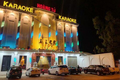 Thừa Thiên Huế: Quán bar, Karaoke mở cửa trở lại, dỡ bỏ kiểm soát người và phương tiện đến từ một số vùng dịch