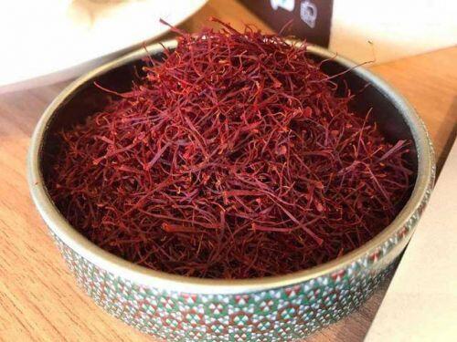 Hốt bạc nhờ lấy nhụy của loài hoa này làm trà bán, có giá 350 - 450 triệu đồng/kg