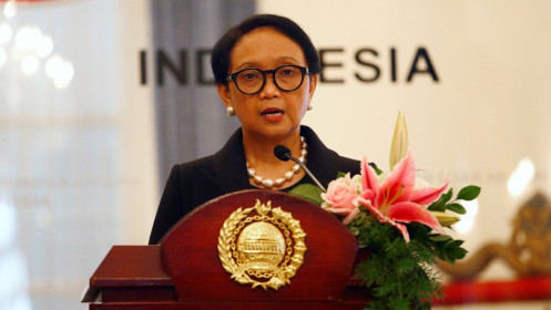 Ngoại trưởng Indonesia nói không muốn mắc kẹt trong cạnh tranh Mỹ-Trung