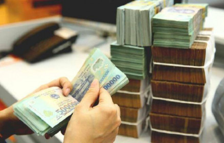 Lãi suất huy động ngân hàng giảm mạnh, thấp nhất dưới 3%