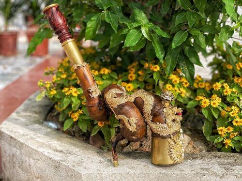 Chiếc điếu cày dát vàng 9999 'độc nhất vô nhị' đại gia có tiền cũng không mua được