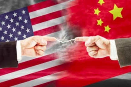 Mỹ "thẳng tay" với Trung Quốc trong lĩnh vực tài chính