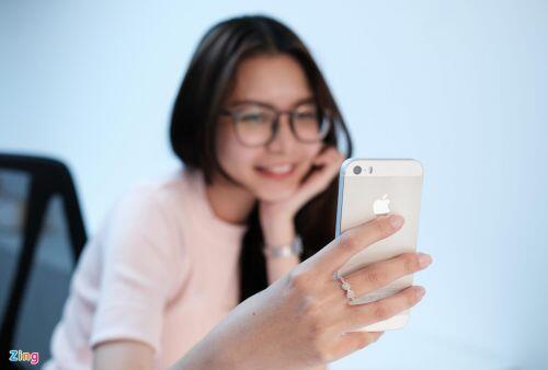 Chiếc iPhone giá trăm triệu khi về Việt Nam đầu tiên