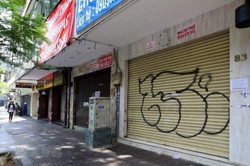 Hàng loạt cửa hàng ở TP Hồ Chí Minh phải đóng cửa do ế ẩm
