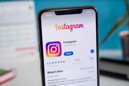 Facebook bị tố theo dõi người dùng Instagram qua camera smartphone