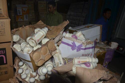 Hà Nội: Thu giữ hàng chục nghìn chai "sữa chua ngoại: không rõ nguồn gốc