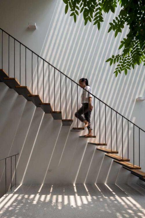 Nhà ống Hà Nội với bề ngang nhỏ hẹp được vinh danh 50 ngôi nhà hàng đầu TG
