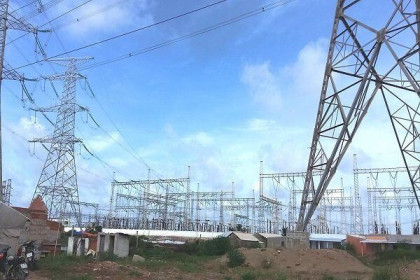 Việt Nam sẽ phải tăng nhập khẩu điện từ Lào, Campuchia và Trung Quốc