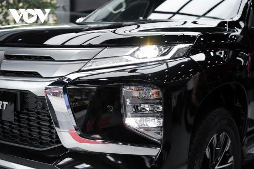 Cận cảnh Mitsubishi Pajero Sport 2020 giá hơn 1 tỷ đồng