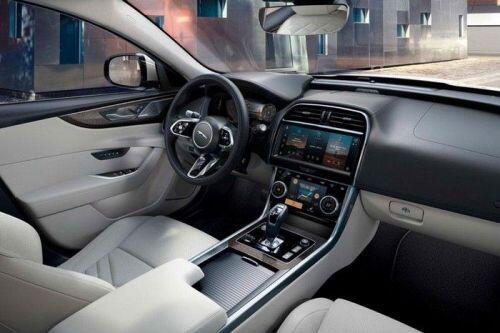 Jaguar XE 2021 - Dòng Sedan 201 mã lực chỉ hơn 900 triệu, siêu tiết kiệm nhiên liệu
