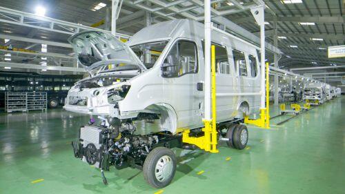 THACO ra mắt sản phẩm Mini Bus IVECO DAILY