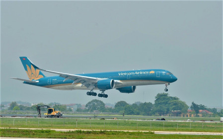 Vietnam Airlines bác bỏ thông tin xin phá sản, tìm giải pháp vượt qua Covid-19