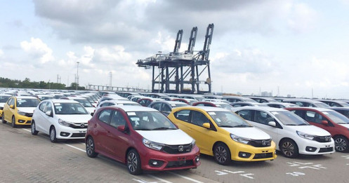 Chạy doanh số cuối năm, giá xe Indonesia nhập về xuống mức "siêu rẻ"