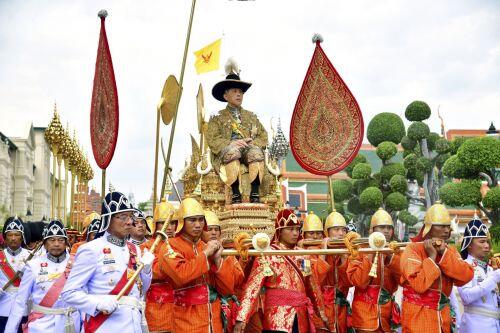 Khối tài sản 40 tỷ USD gây tranh cãi của Hoàng gia Thái