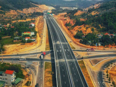 Đề xuất đầu tư 13.192 tỷ đồng xây 83 km đường cao tốc Vân Phong - Nha Trang