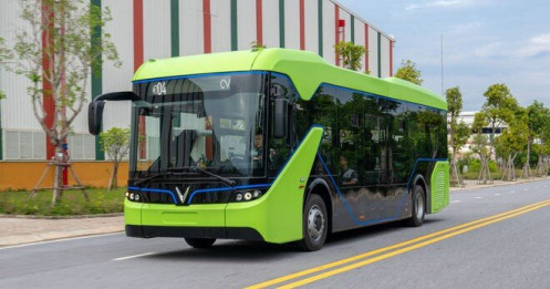 Xe buýt điện của VinFast xử lý được những "nhức nhối" đang xảy ra?