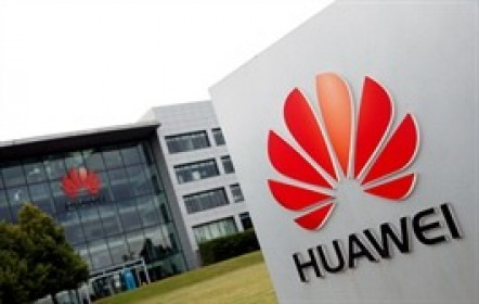 Đà tăng trưởng của Huawei chậm lại vì lệnh trừng phạt của Mỹ