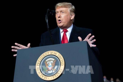 Tổng thống Trump âm tính với SARS-CoV-2 trước phiên tranh luận