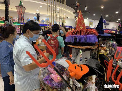 Halloween đã tăng độ nóng, hàng Trung Quốc vẫn áp đảo