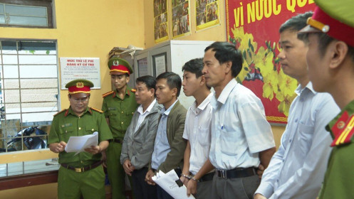 Bắt giam cựu Chủ tịch phường xác minh ‘bừa’ giấy tờ đất gây thiệt hại hàng tỷ đồng